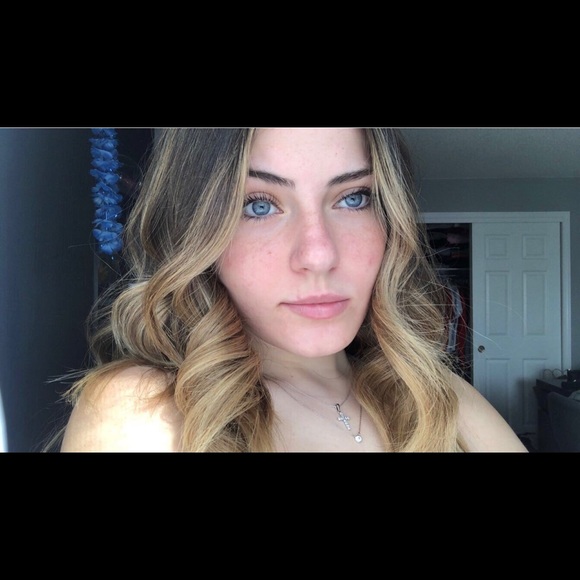 Meet your Posher, Daria - Picture 1 of 1